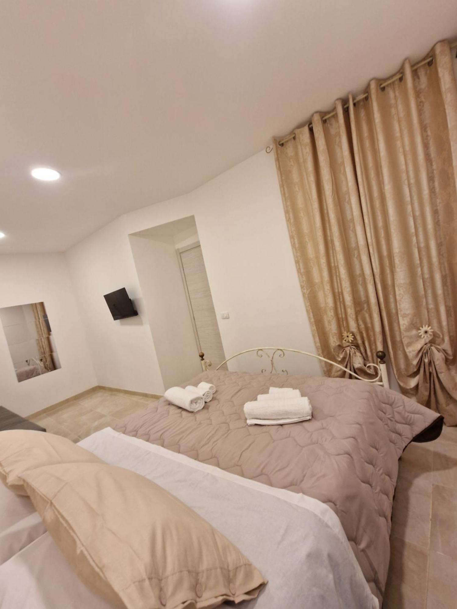 House In The Castle Via Gramignani N 35 Catania Βίλα Εξωτερικό φωτογραφία